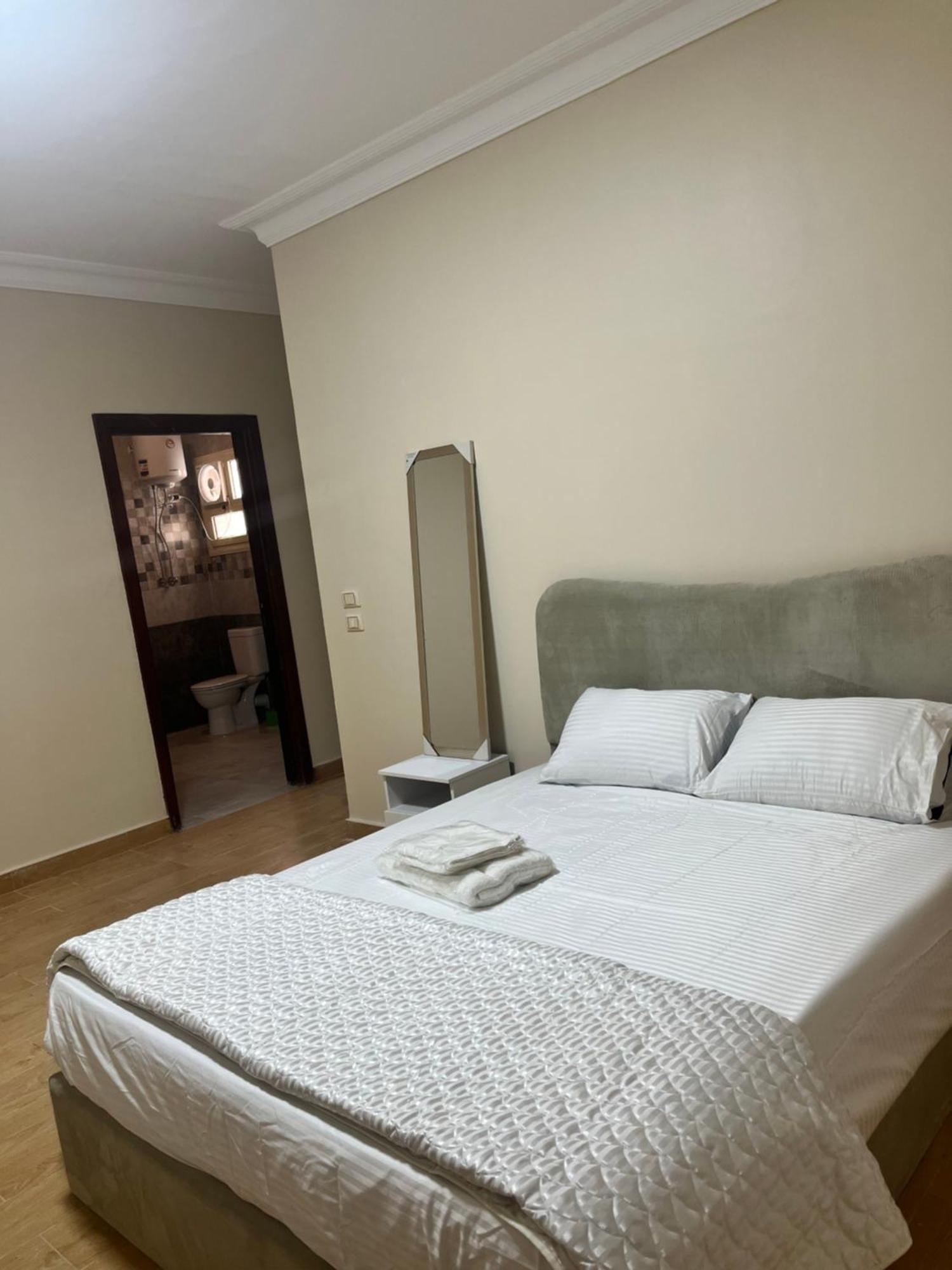 1-bedroom With One Private Bathroom * Cairo